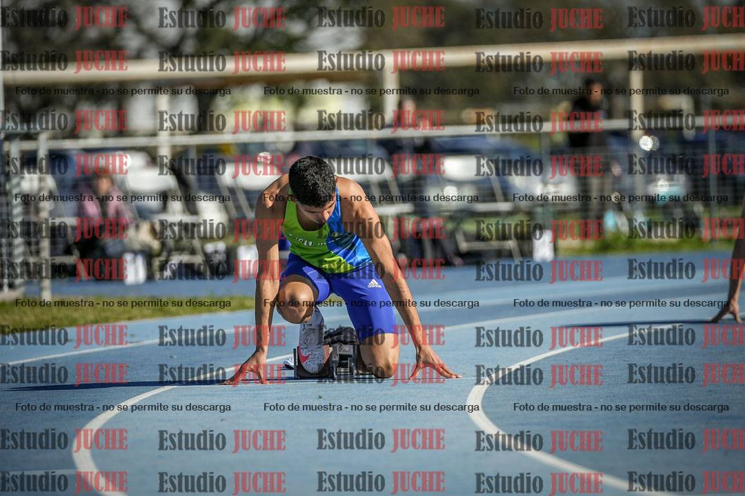 Fotos de los 400 m con vallas de varones