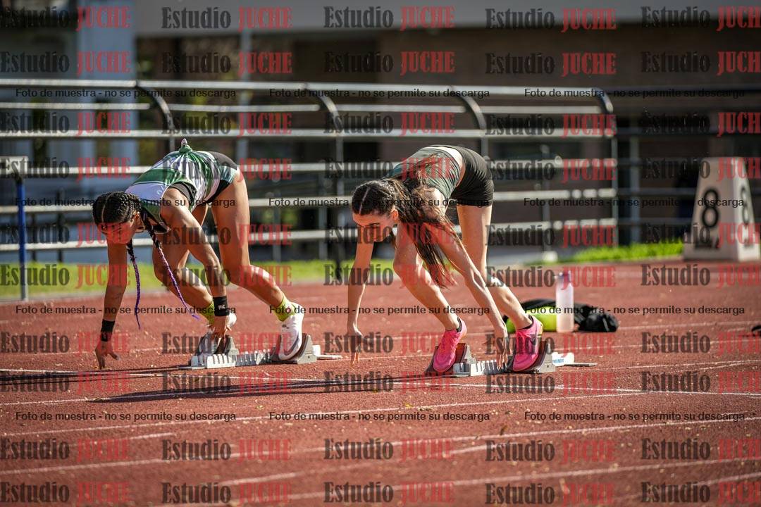 Fotos de los 100 m con vallas de mujeres
