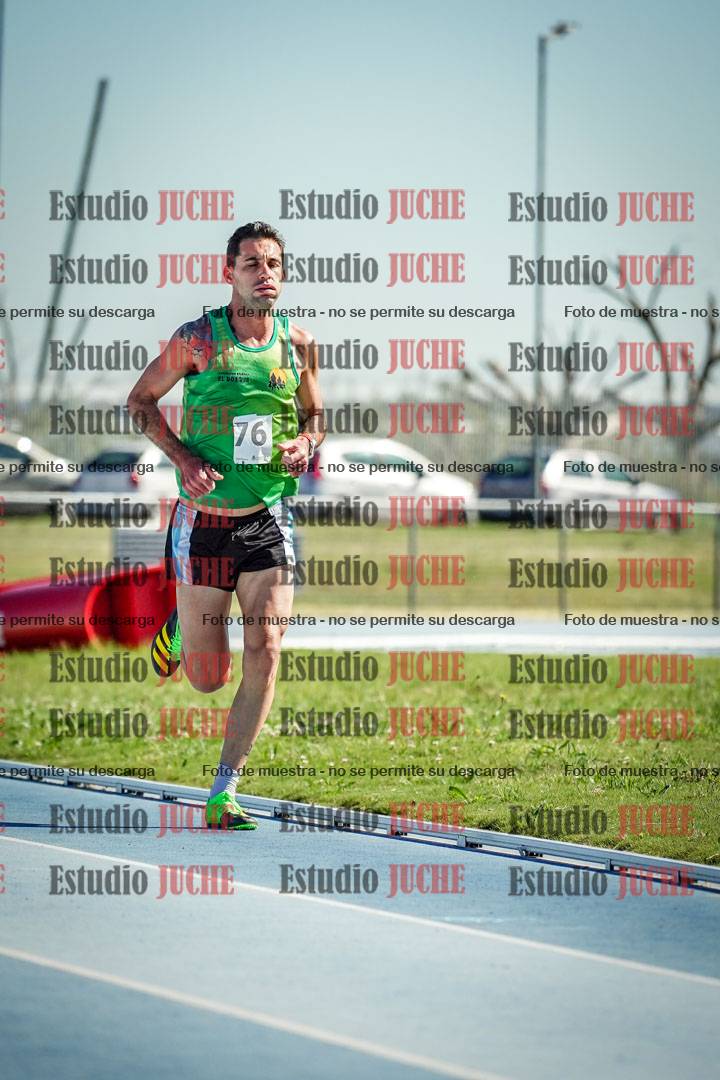 Fotos de los 5000 m de mujeres y varones - serie 1