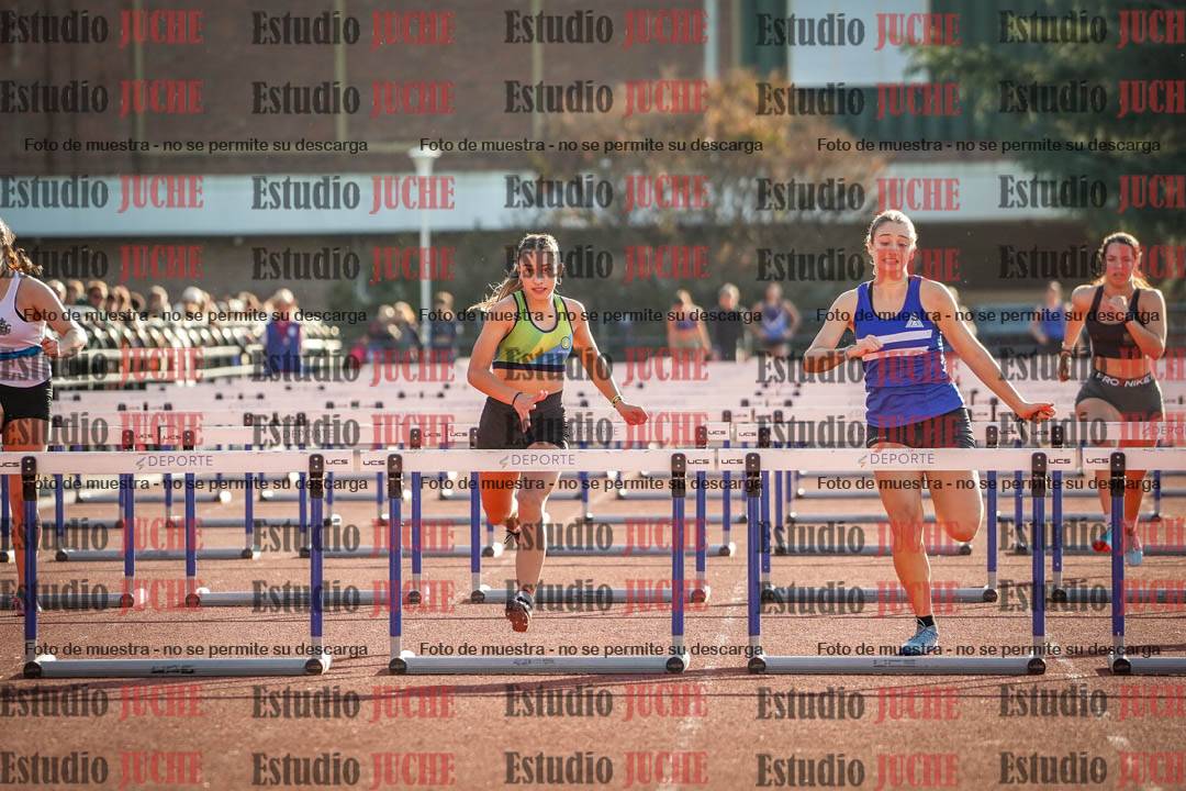Fotos de los 100 m con vallas de mujeres