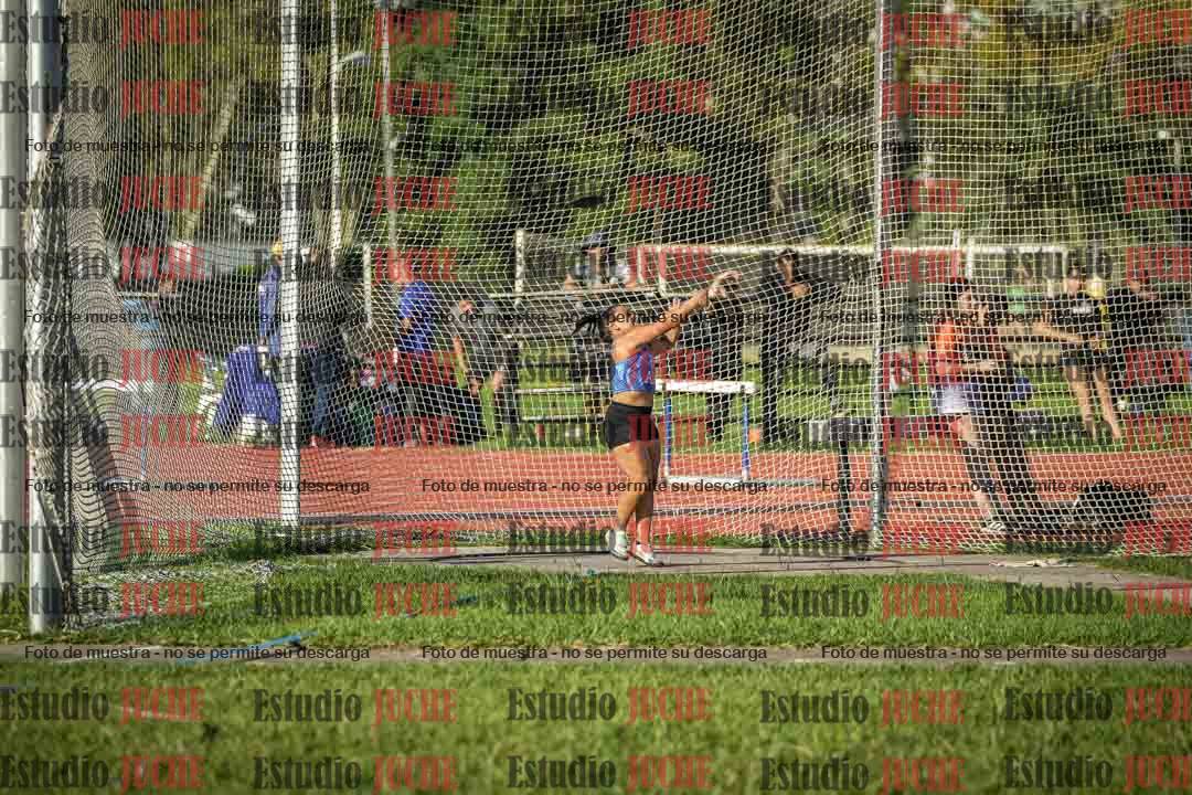 Fotos de los 295 m con vallas de varones
