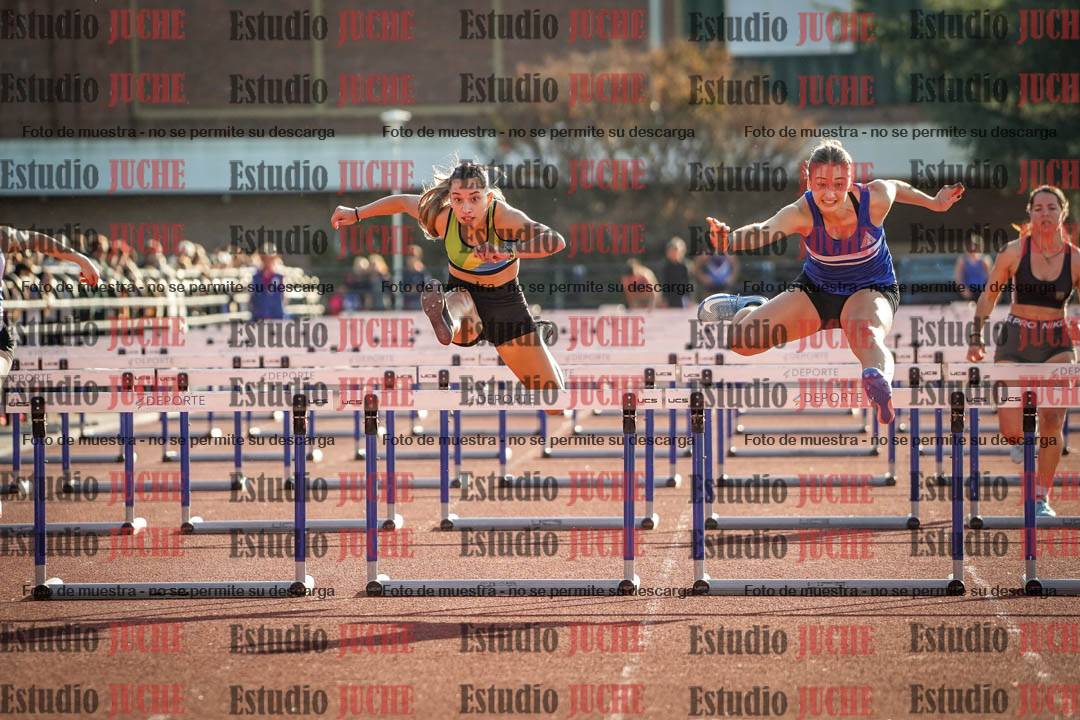 Fotos de los 100 m con vallas de mujeres