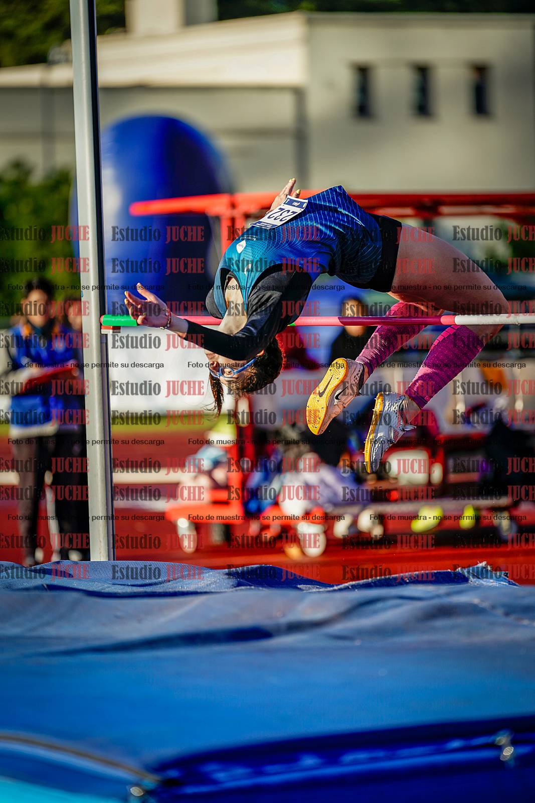 Fotos del salto en alto de mujeres