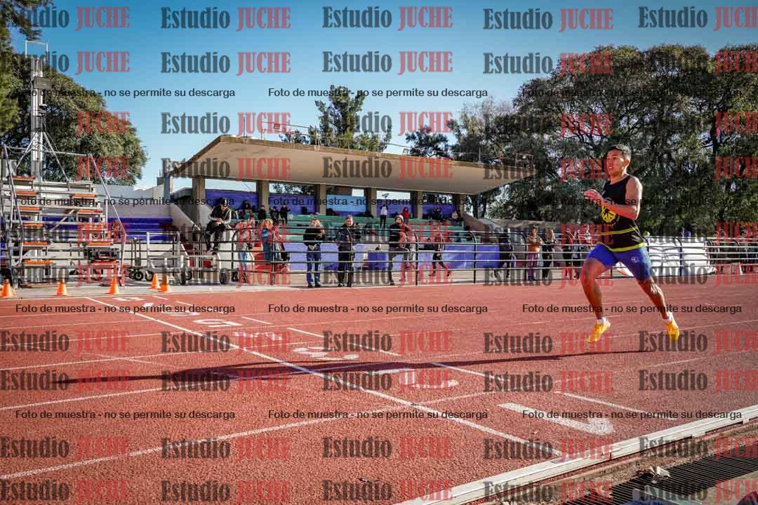 Fotos de los 400 m con vallas de varones