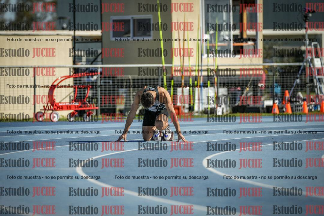 Fotos de los 400 m con vallas de varones
