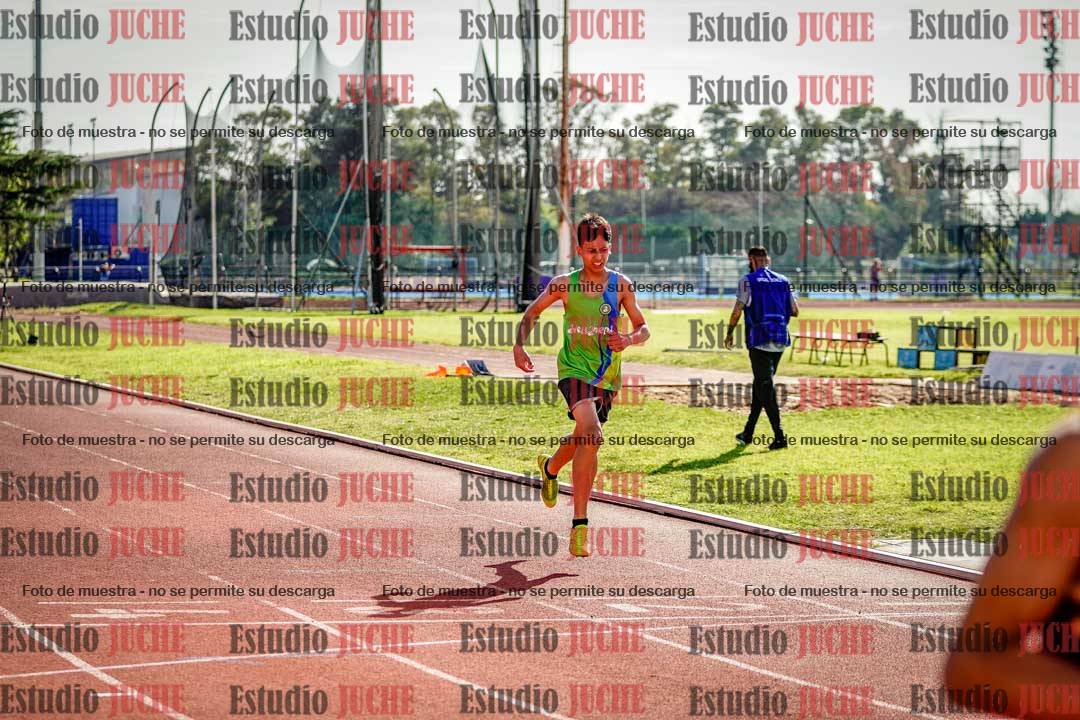Fotos de los 295 m con vallas de varones