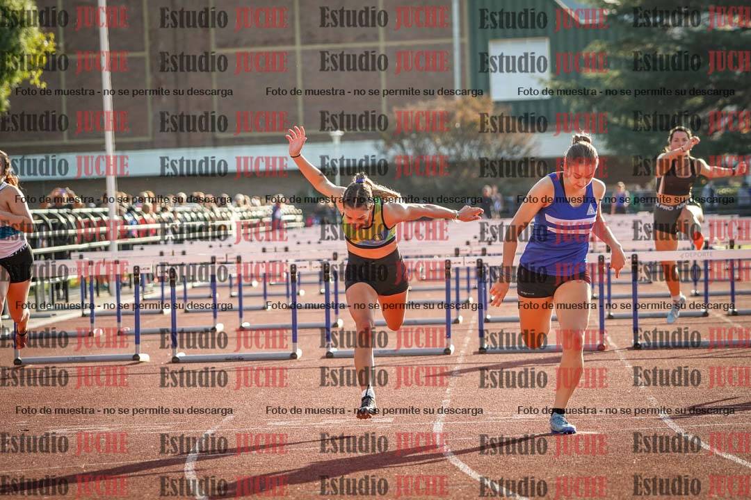 Fotos de los 100 m con vallas de mujeres