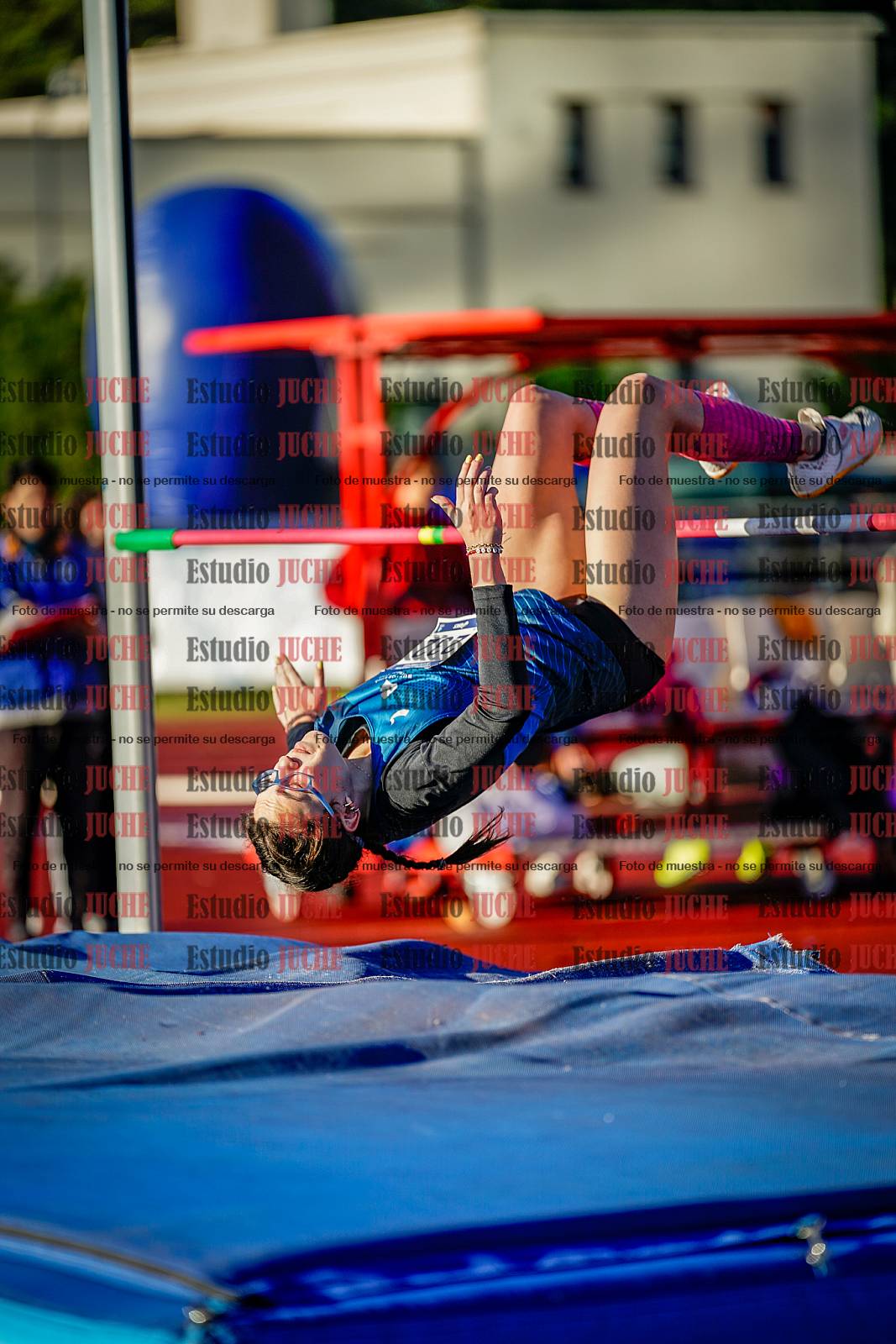 Fotos del salto en alto de mujeres