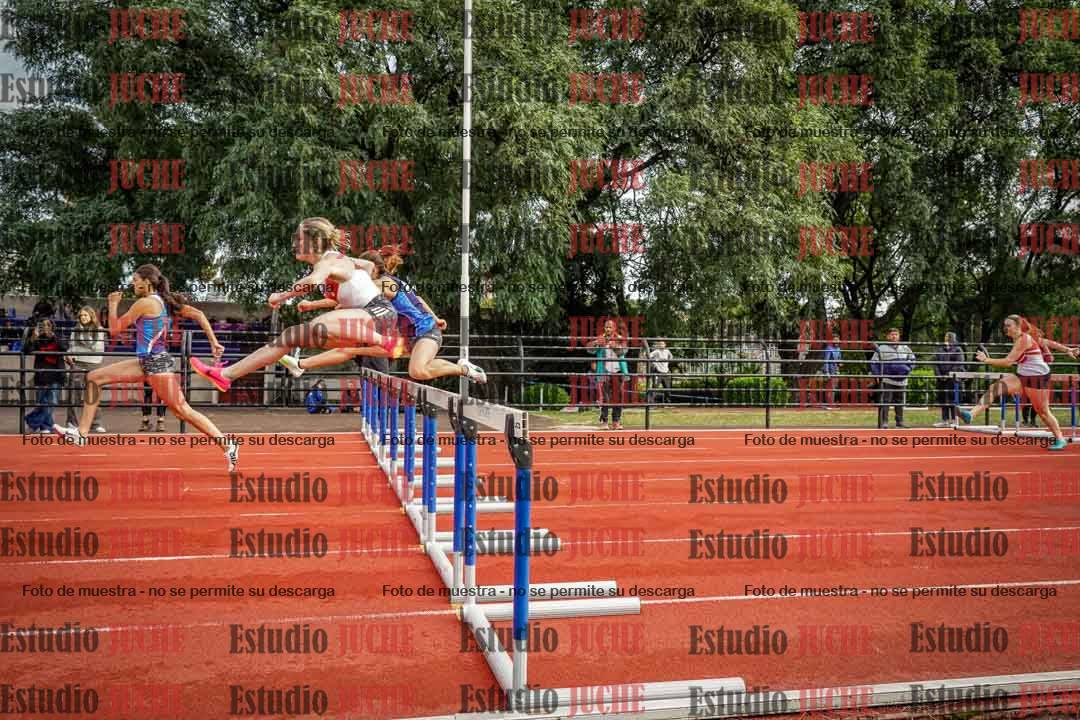 Fotos de los 100 m con vallas de mujeres