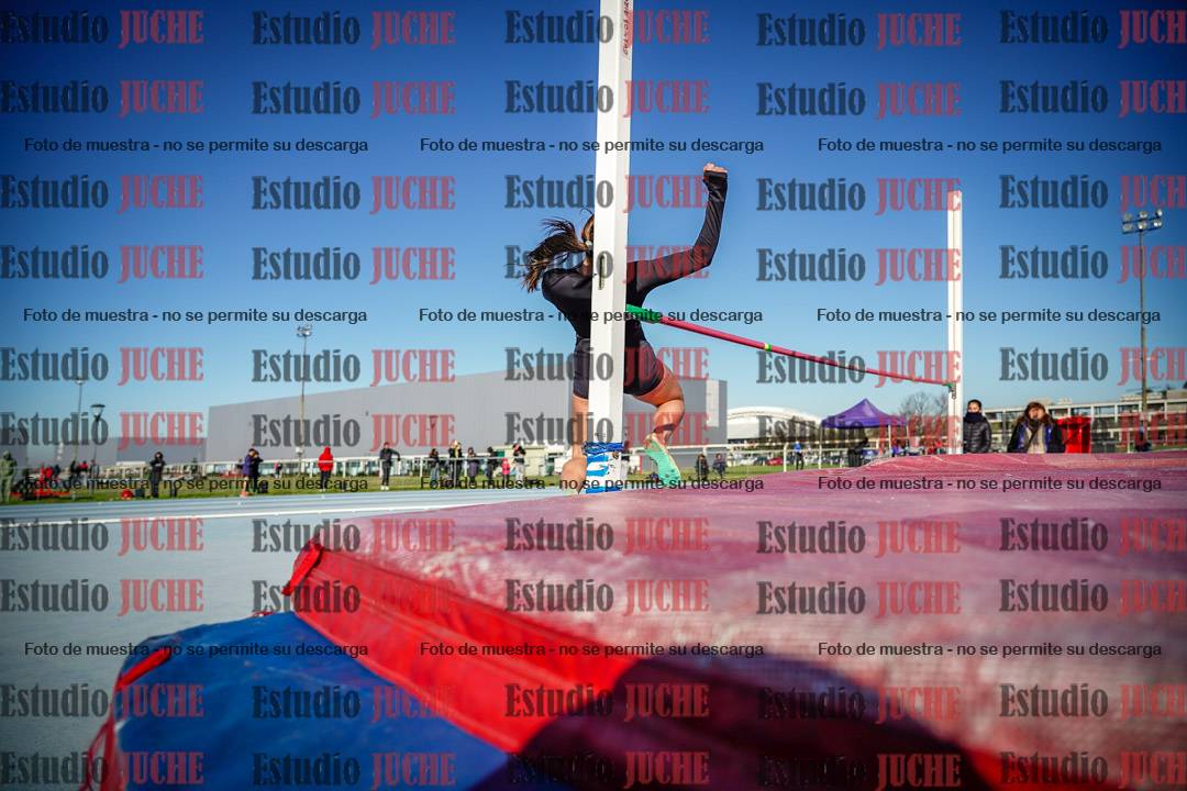 Fotos del salto en alto de mujeres - heptatlón 2