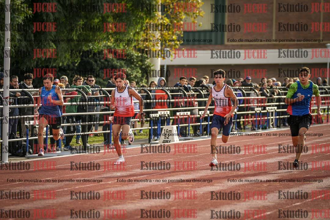 Fotos de los 80 m llanos de varones