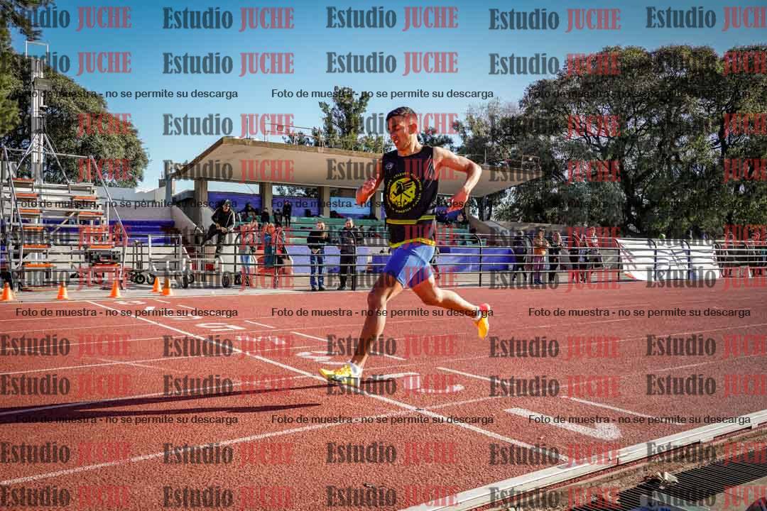Fotos de los 400 m con vallas de varones