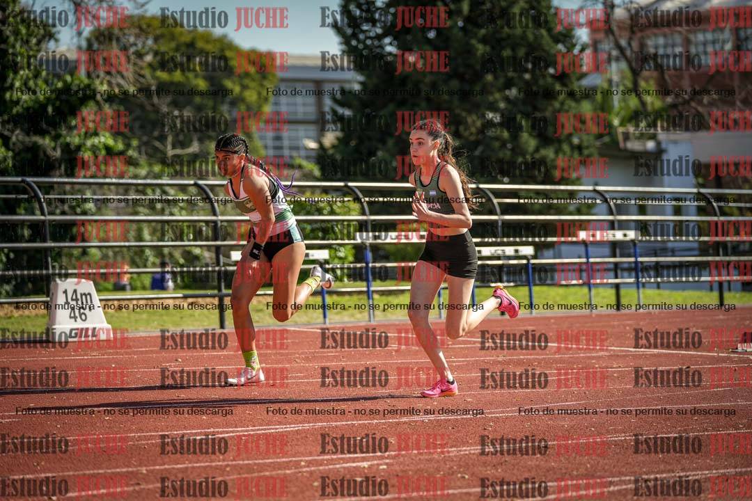 Fotos de los 100 m con vallas de mujeres