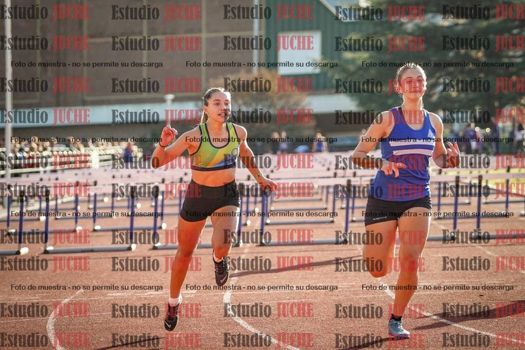 Fotos de los 100 m con vallas de mujeres
