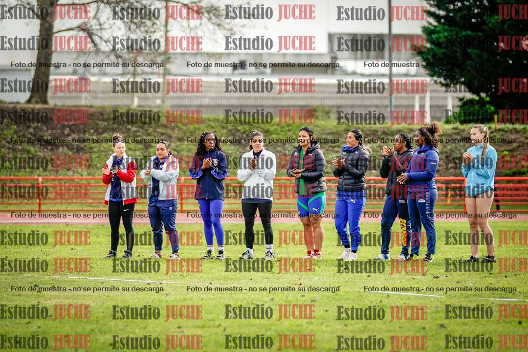 Fotos de algunos extras y podios del día 3