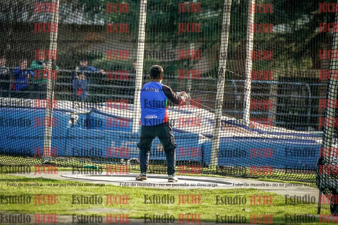 Fotos del lanzamiento de martillo de varones