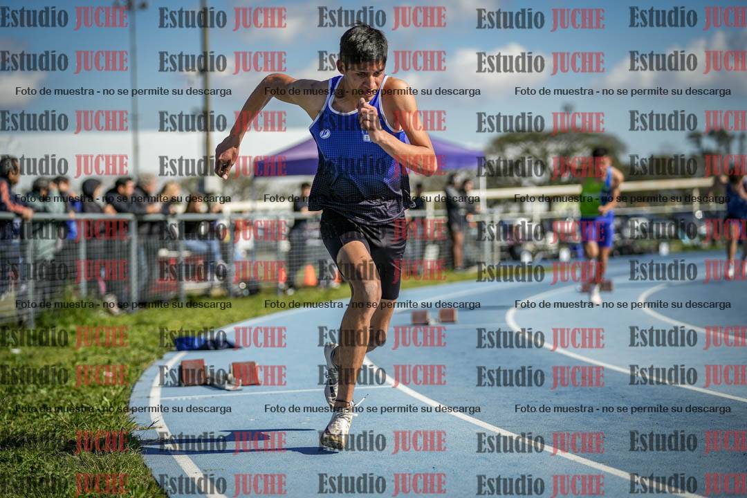 Fotos de los 400 m con vallas de varones