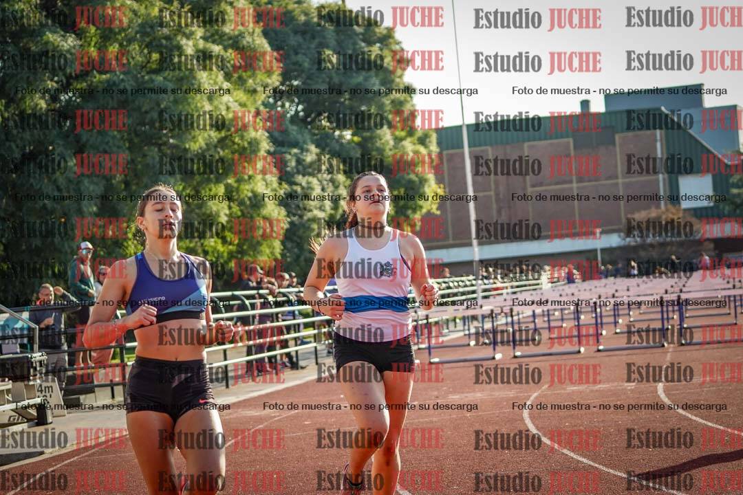 Fotos de los 100 m con vallas de mujeres