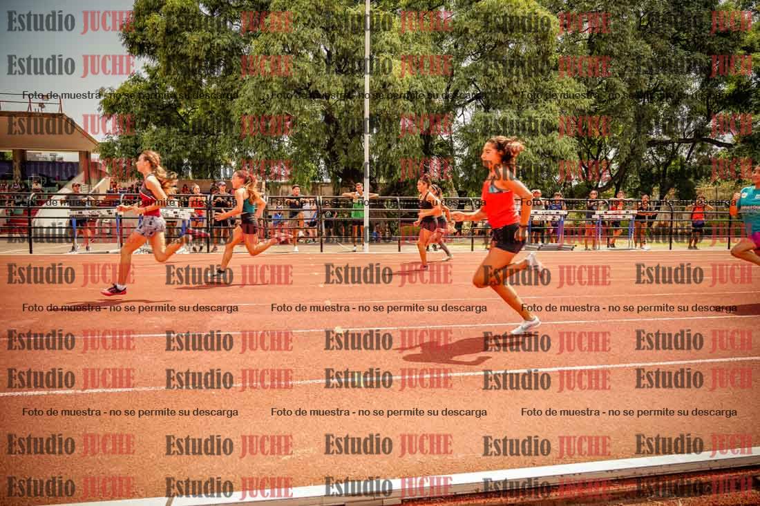 Fotos de los 80 m llanos de mujeres
