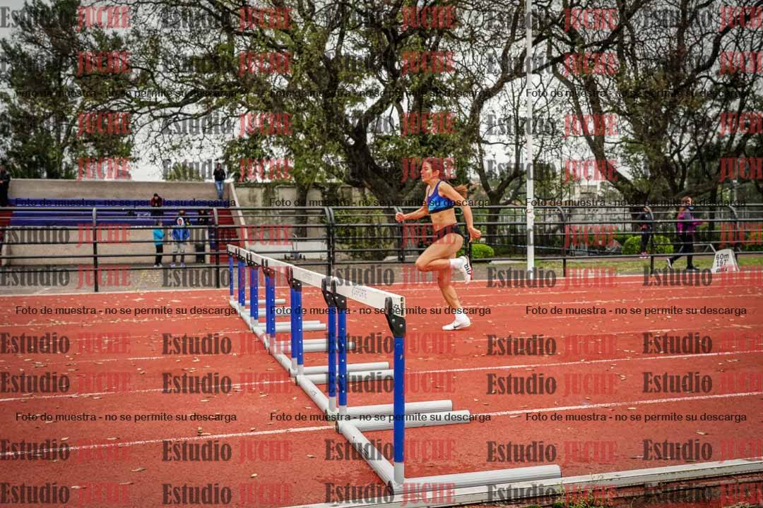 Fotos de los 400 m con vallas de mujeres