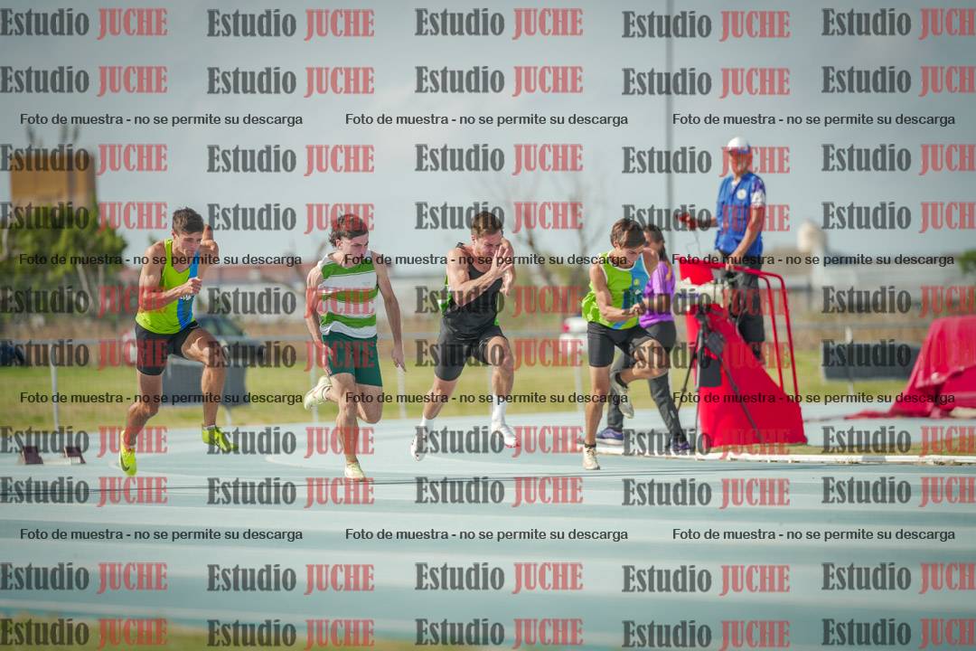 Fotos de los 100 m llanos de varones