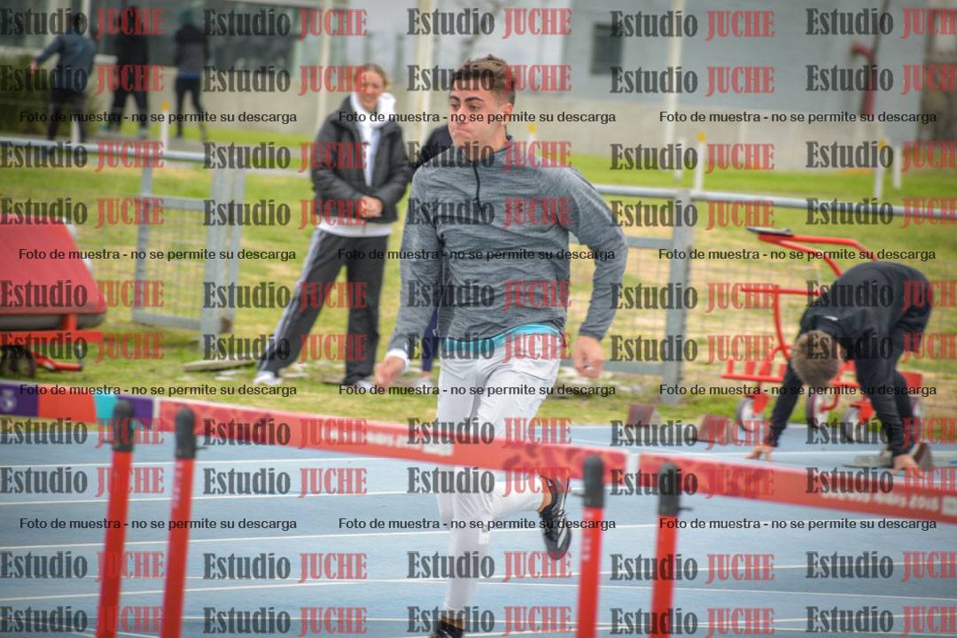 Fotos de los 110 m con vallas de varones