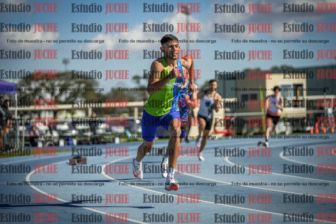 Fotos de los 400 m con vallas de varones