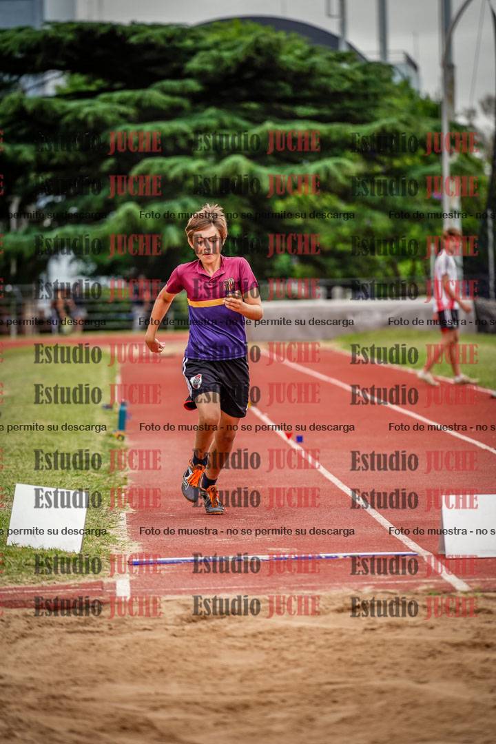 Fotos del salto en largo de varones - U14