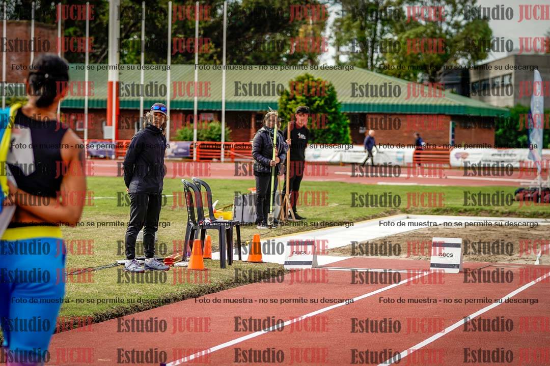 Fotos de algunos extras y podios del día 3