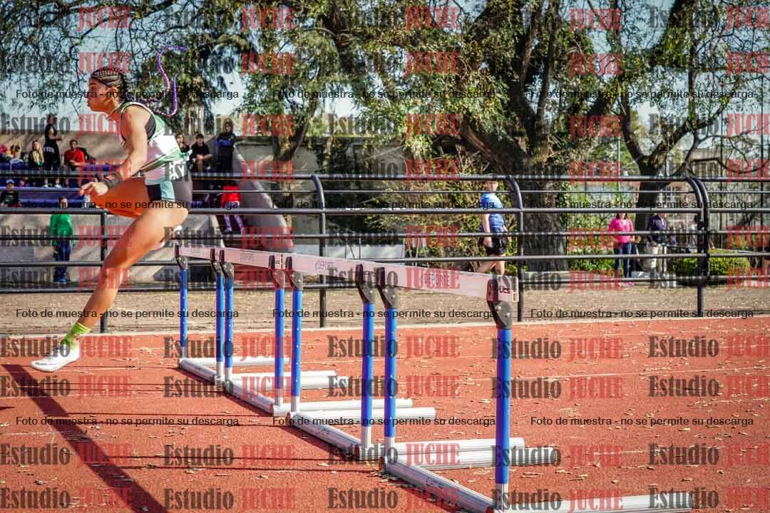 Fotos de los 100 m con vallas de mujeres