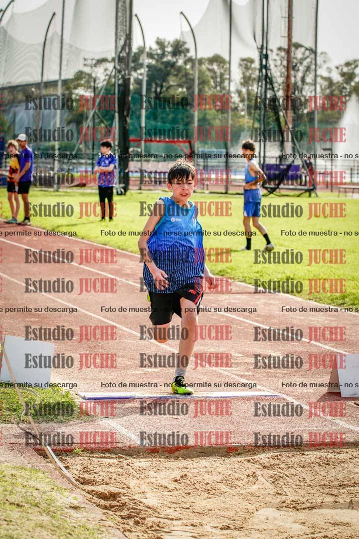 Fotos del salto en largo de varones