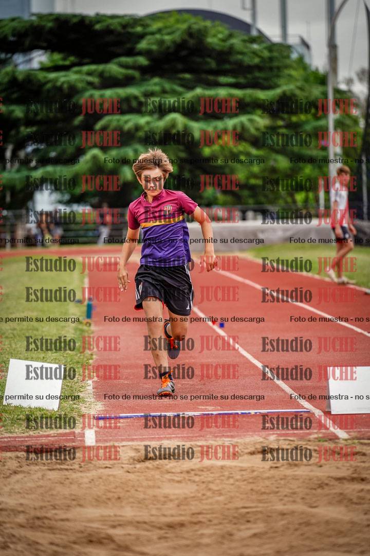 Fotos del salto en largo de varones - U14