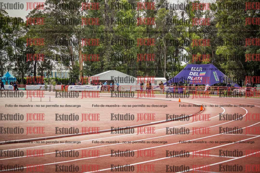 Fotos de algunos extras y podios del día 3