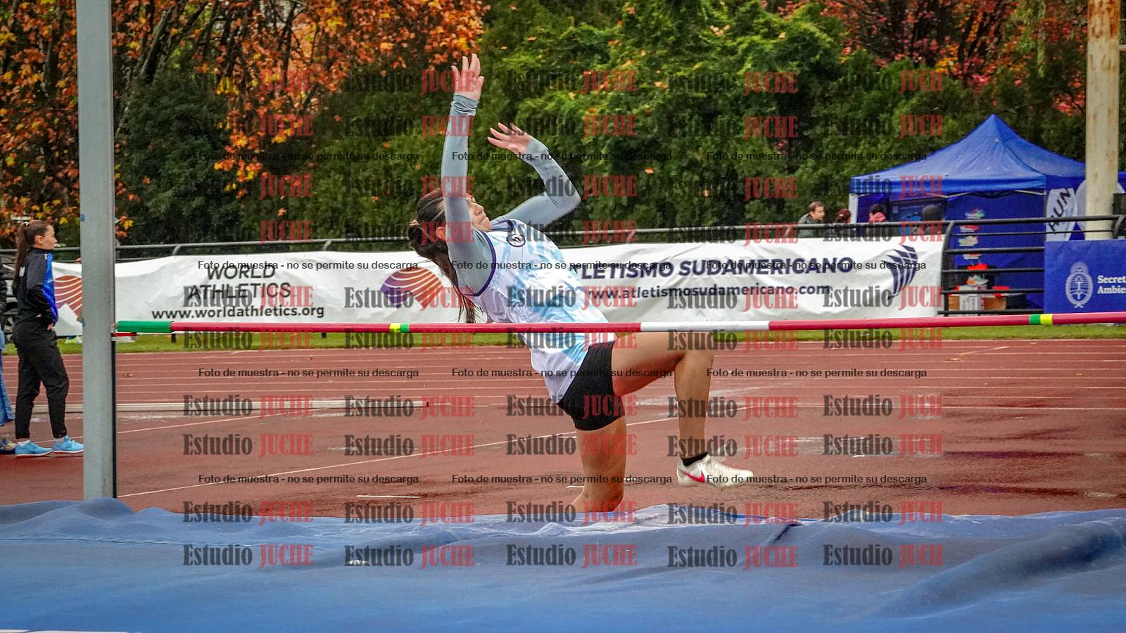 Fotos del salto en alto de mujeres - heptatlón 2