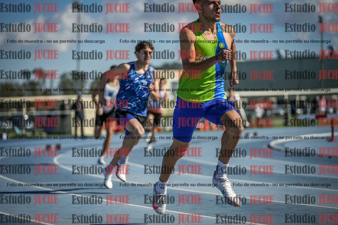 Fotos de los 400 m con vallas de varones
