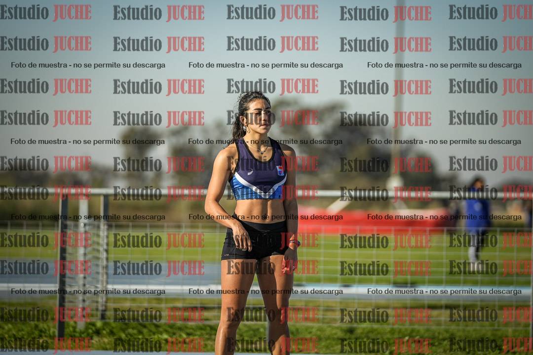 Fotos del salto en alto de mujeres - heptatlón 2