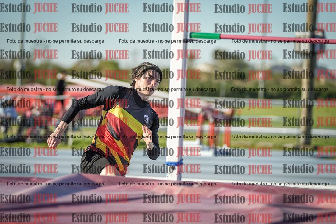 Fotos del salto en alto de varones