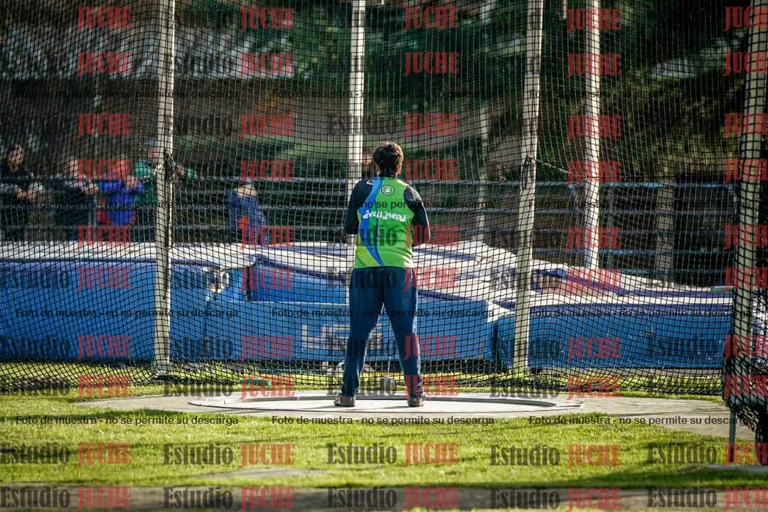 Fotos del lanzamiento de martillo de varones