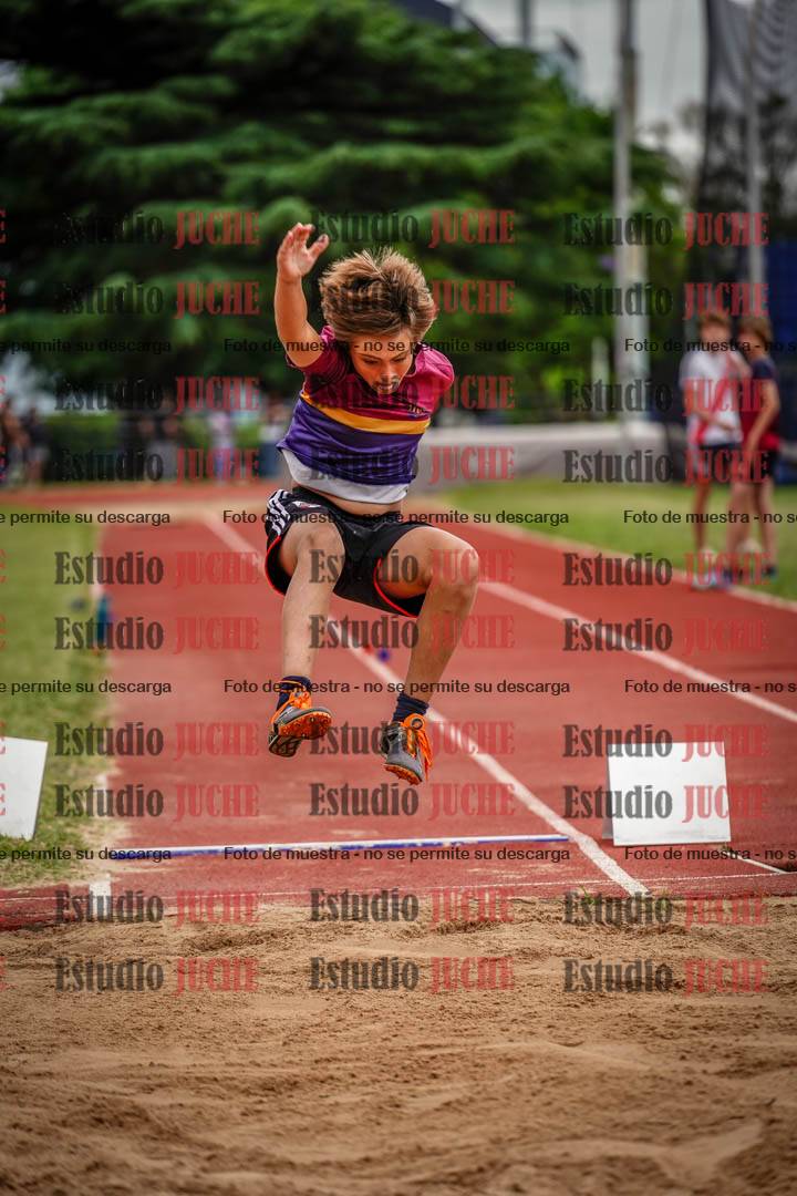 Fotos del salto en largo de varones - U14