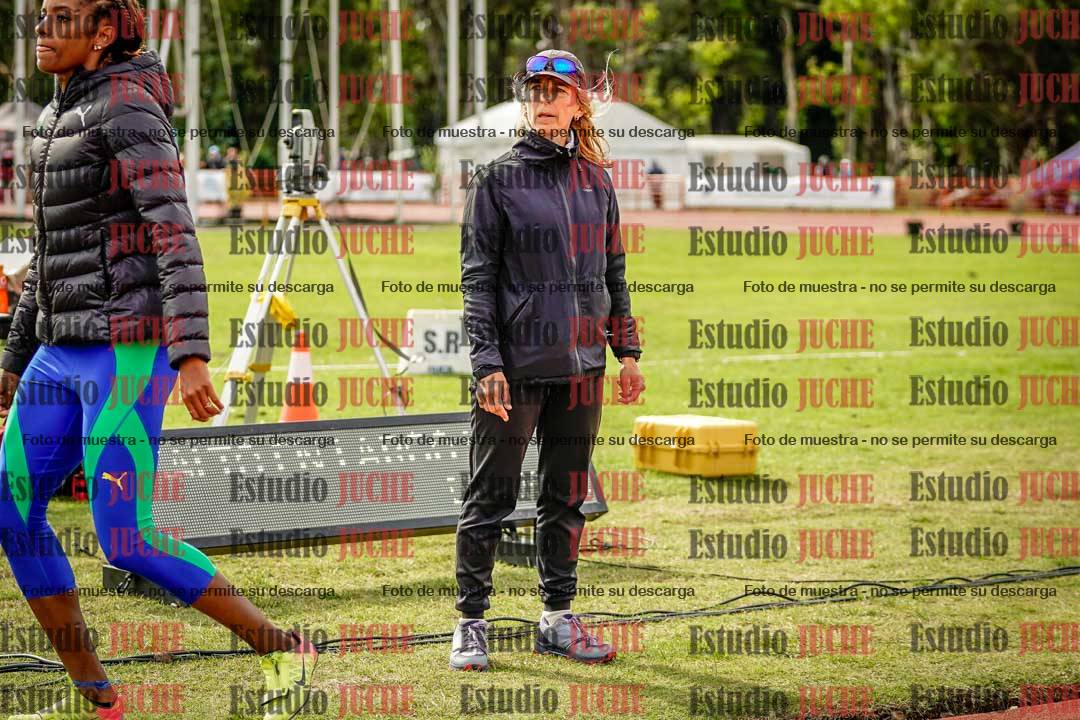 Fotos de algunos extras y podios del día 3