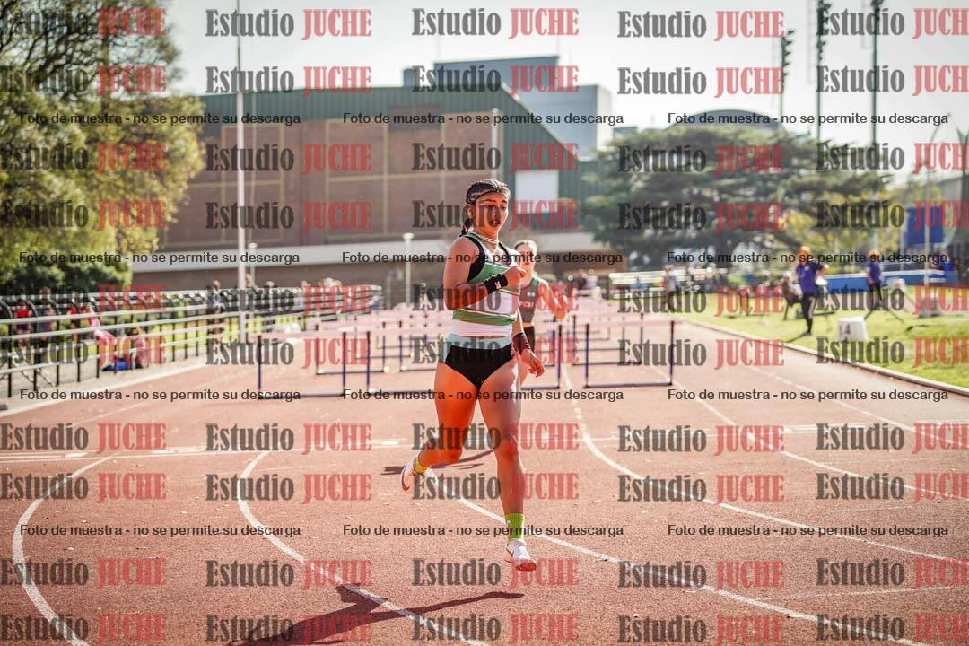 Fotos de los 100 m con vallas de mujeres
