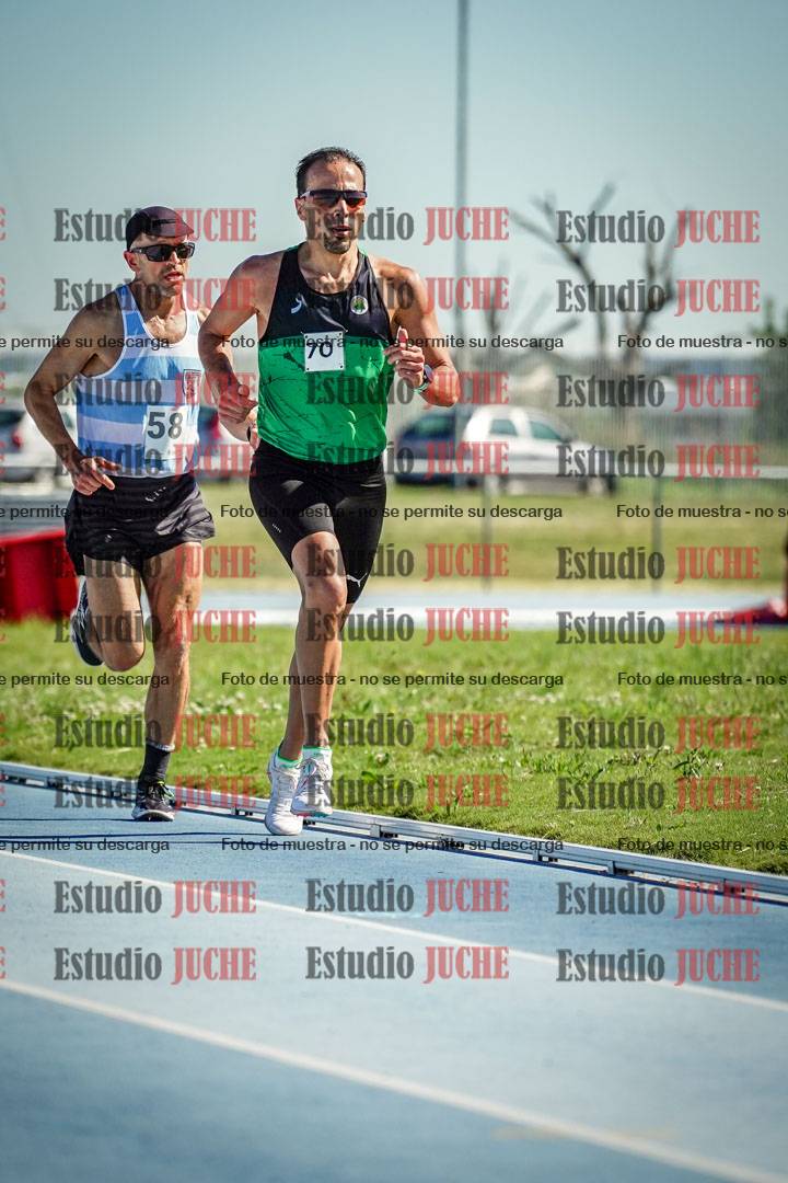 Fotos de los 5000 m de mujeres y varones - serie 1
