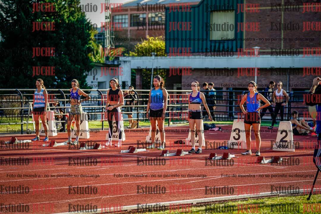 Fotos de los 100 m con vallas de mujeres