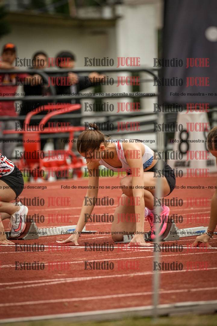 Fotos de los 100 m con vallas de mujeres