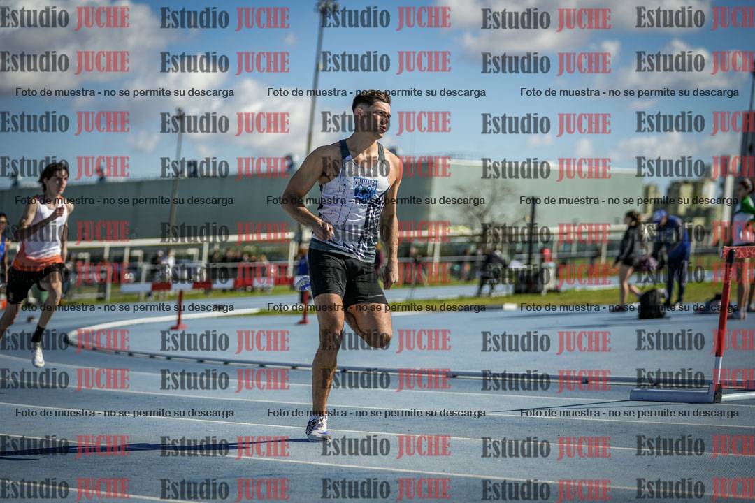 Fotos de los 400 m con vallas de varones