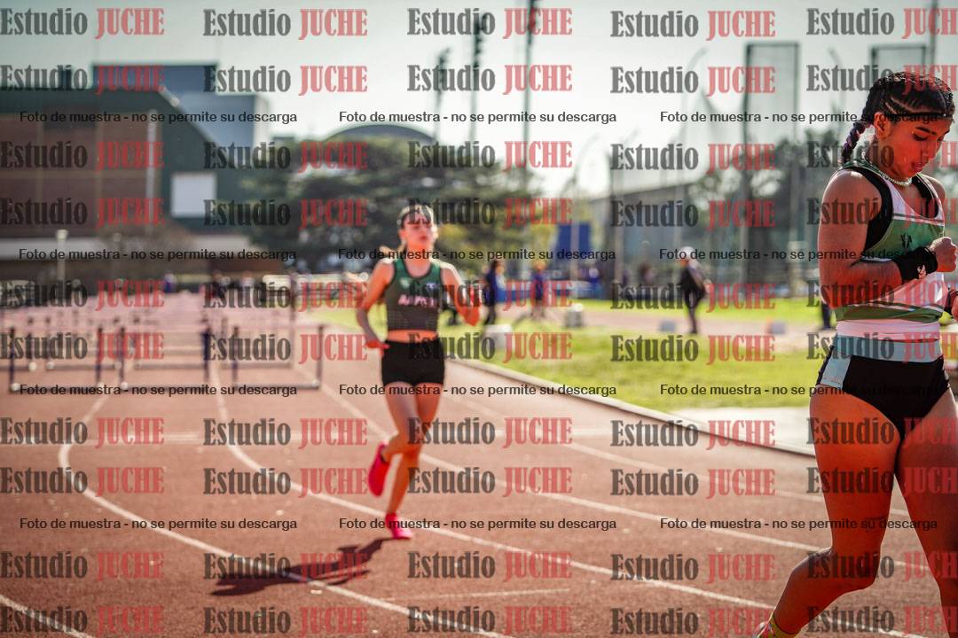 Fotos de los 100 m con vallas de mujeres