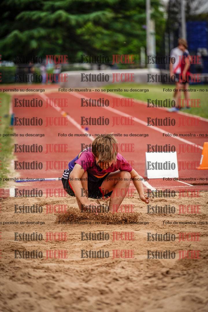 Fotos del salto en largo de varones - U14