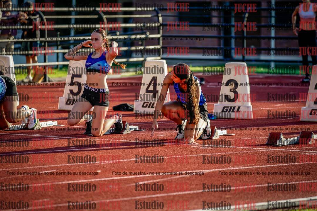 Fotos de los 100 m con vallas de mujeres