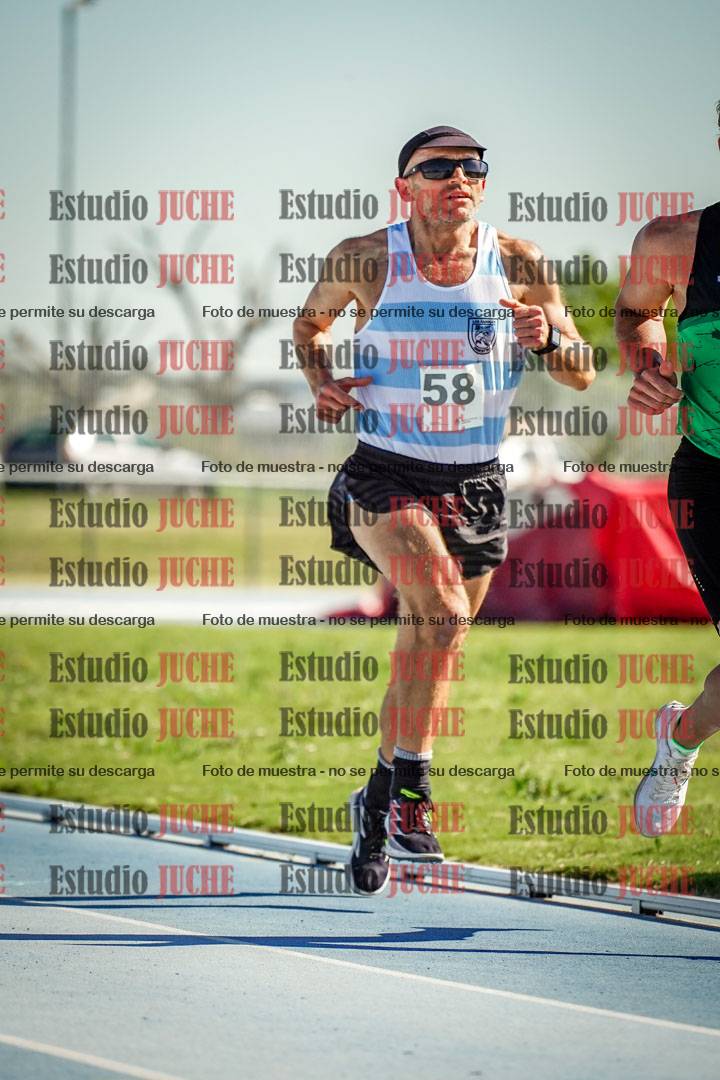 Fotos de los 5000 m de mujeres y varones - serie 1