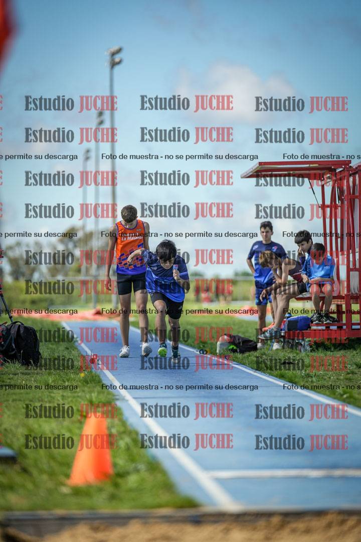 Fotos del salto en largo de varones - U14